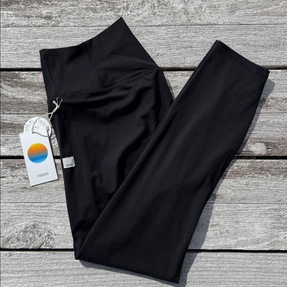 Vuori AllTheFeels Legging Black Women's Size XL NWT High Rise 7/8